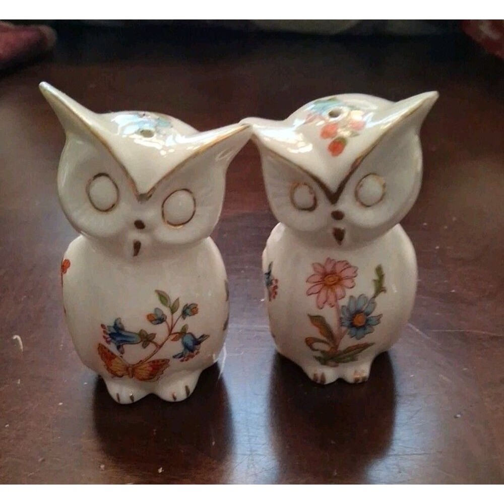 Aynsley Owl Salt and Pepper Shakers Bone China Floral Vintage 1970's ~3"